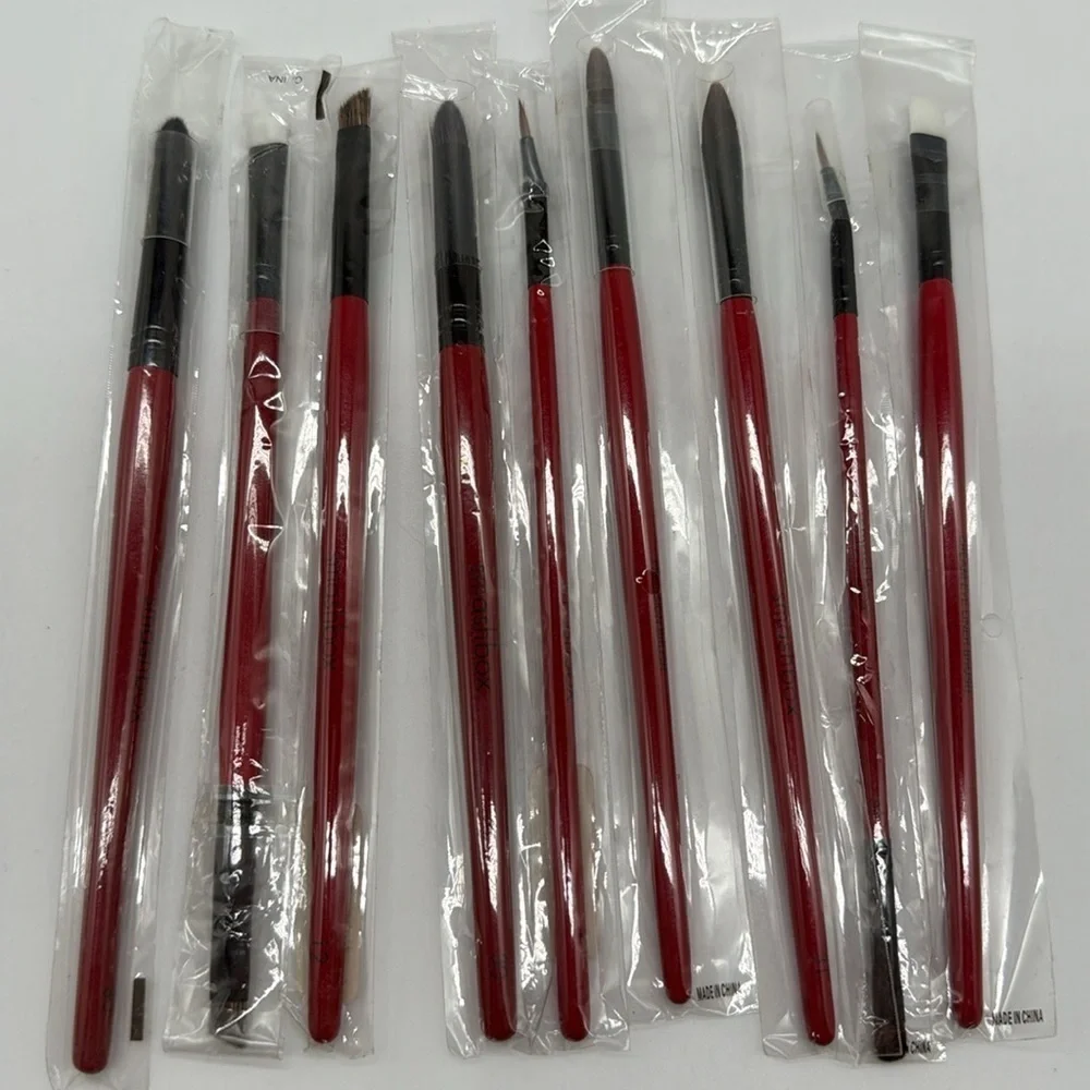 Smashbox Makeup Cosmetics Brushes Lot of Eight Brushes in Packaging